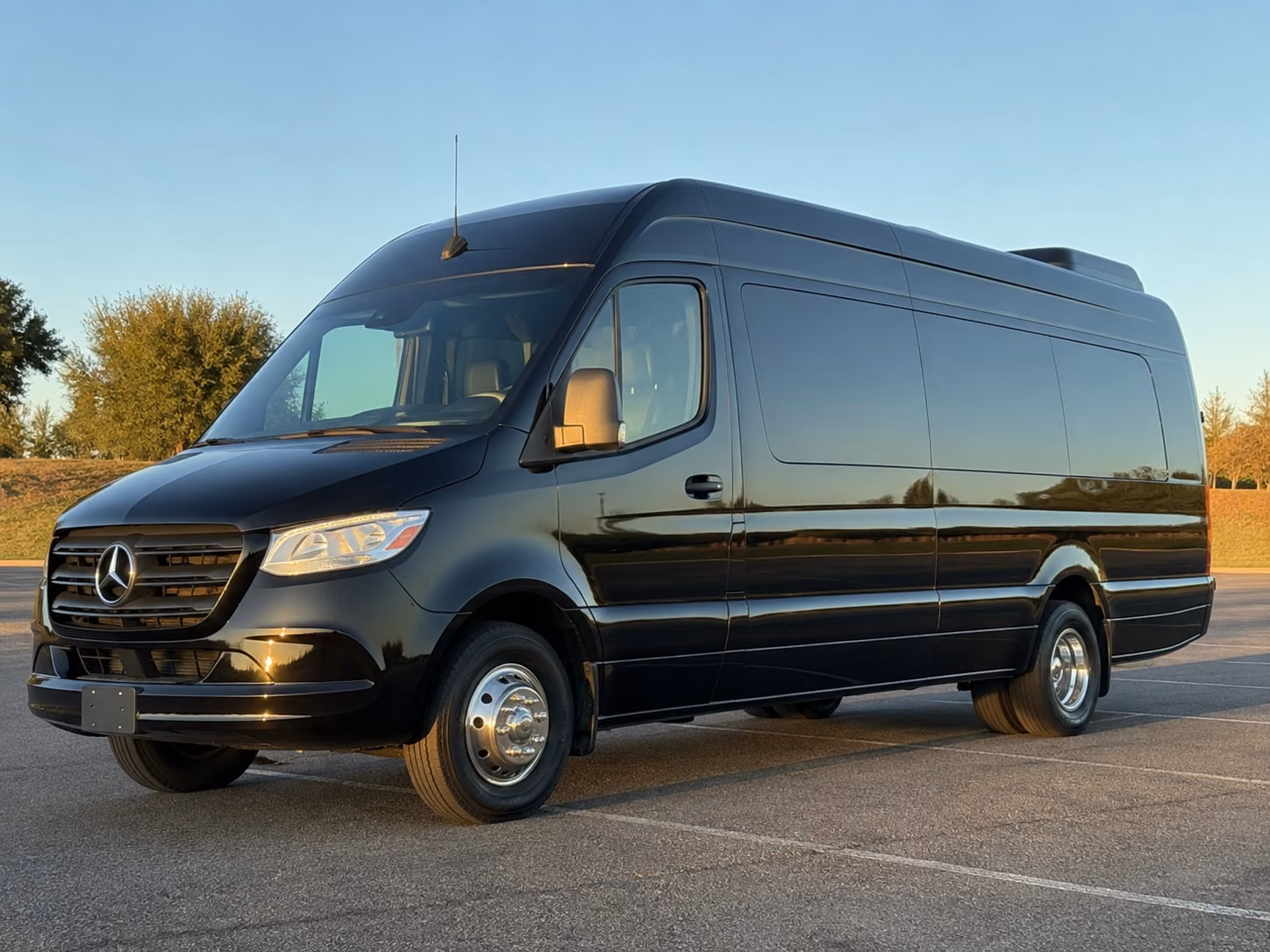 find the perfect transportation for your next corporate event 1